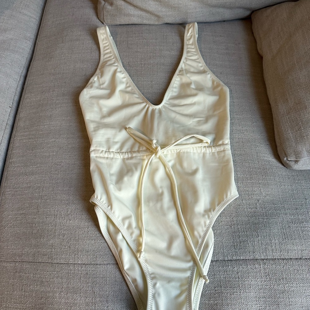 NWT SOLID AND STRIPED the Michelle tie one piece swimsuit in cream